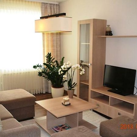 Apartamentai Dainu Šiauliai Buitenkant foto