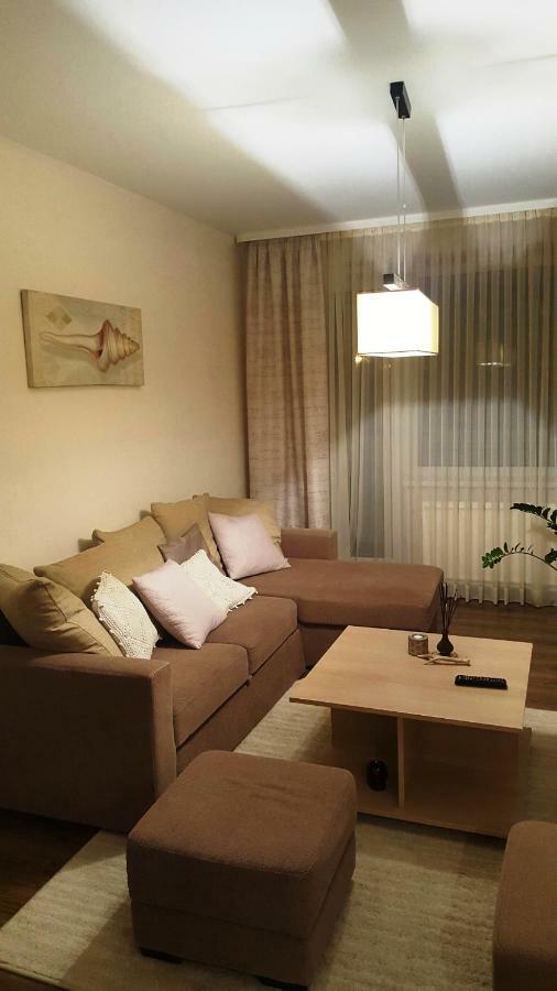 Apartamentai Dainu Šiauliai Buitenkant foto
